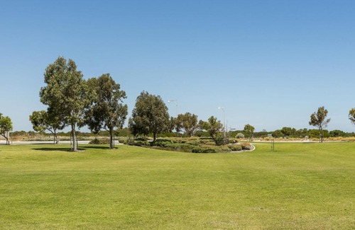 Lancelin House | Park View - Great family holiday house Pet Friendly