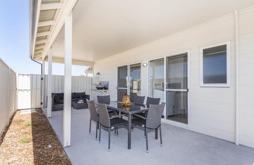 Lancelin House | Park View - Great family holiday house Pet Friendly