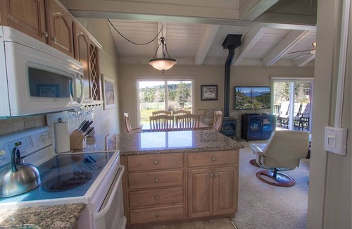 Lake Forest Condo | Park View Paradise 3 Bedroom Condo by RedAwning