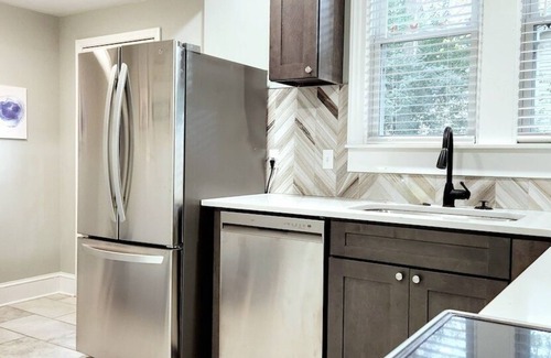 Winston - Salem House | Park View Point - 2 Bed/1.5 Bath Centrally Located
