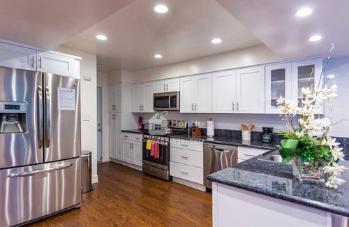 Woodbridge House | Park View Villa