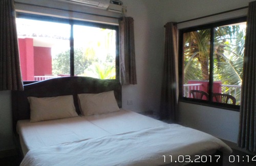 Arossim Apartment | Park Walfredo Goa. Beach side 3 Bedroom holiday rental Apartment.