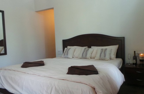 Arossim Apartment | Park Walfredo Goa. Beach side 2 Bedroom holiday rental apartment.