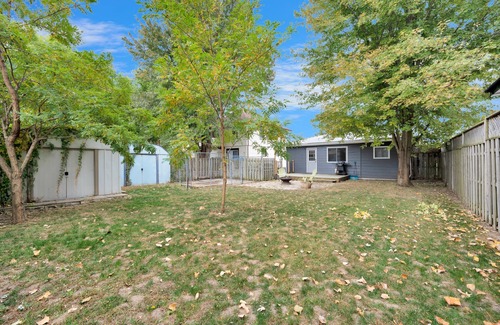 Leamington House | Parkdale Place - Cozy Home Near All Amenities