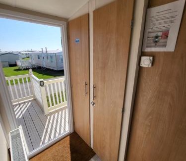 Kessingland Apartment | Parkdean Kessingland Beach Holiday Chalet