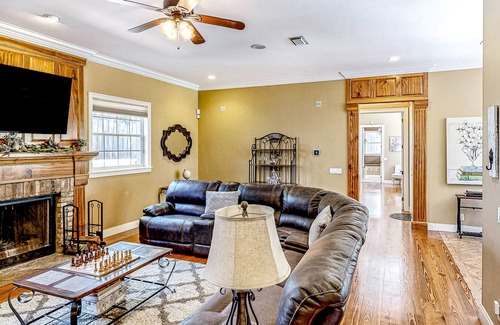 Historic District House | Parke Place - Main House and Guesthouse | Estate in Ocala