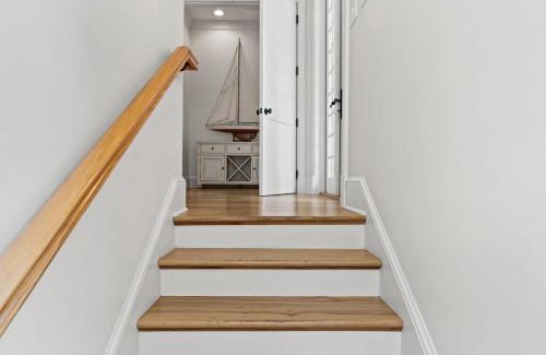 WaterSound Beach House | Parker by AvantStay Radiant Home w Stunning Design Close to Beach