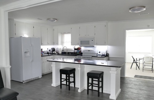 Brogden House | PARKER PLACE - Great for Business or Pleasure!