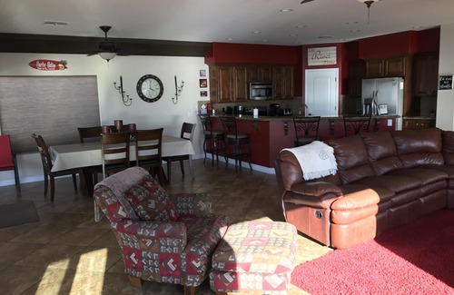 Cienega Springs House | Parker Riverfront Getaway with Private Dock, 4BR's, and Plenty of Parking!