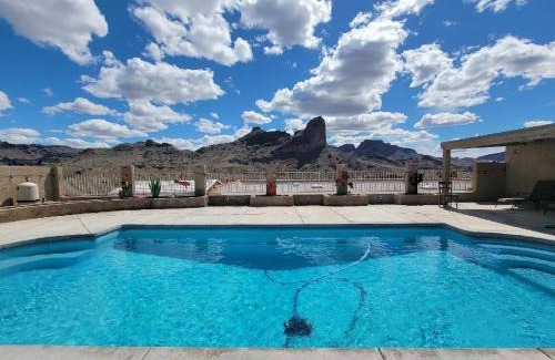 Parker Strip House | Parker Strip pool house with game room