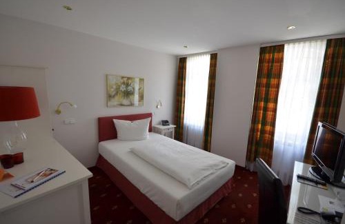 Helmstedt Hotel | Parkhotel Helmstedt