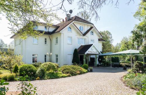 Neustadt Hotel | Parkhotel Neustadt Garni