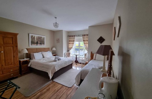 Bunratty Bed & Breakfast | Parkhouse Bed and Breakfast