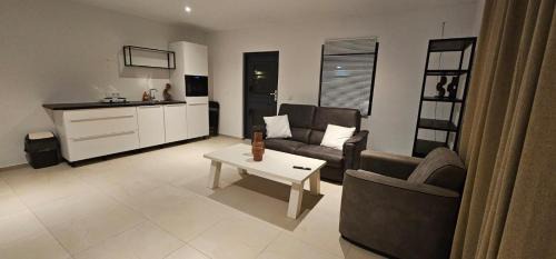 Grote Berg Apartment | Parkiet Apartment - Regal Rentals Curacao