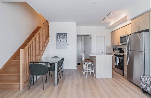 Durham Region House | Parking! 4BR Town, Costco, Durham College, Oshawa