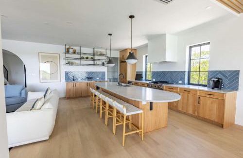Key West House | Parking Pool Dock - Starboard House