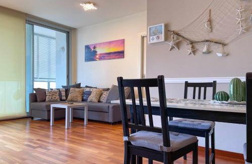 Vilanova I la Geltru Apartment | Parking Terraza Soleada Netflix Equipado Hostem