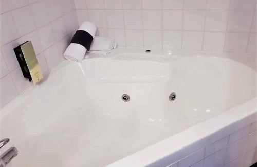 Greenlane - Ellerslie Hotel | Parklane Motor Lodge