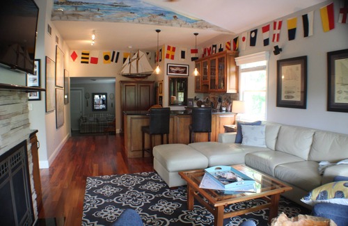 Lewes House | Parklike Setting With Bay View Steps From Lewes Beach