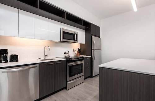 Reston Apartment | Parks & Pet care Available | Pet-friendly| nr Lake Anne Park