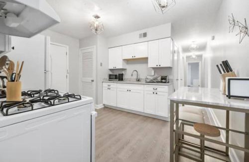 East Memphis House | Parkside & Broadview Memphis Comfort In City Ctr
