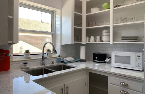 Cheyenne Apartment | Parkside Flat - Fresh & Clean
