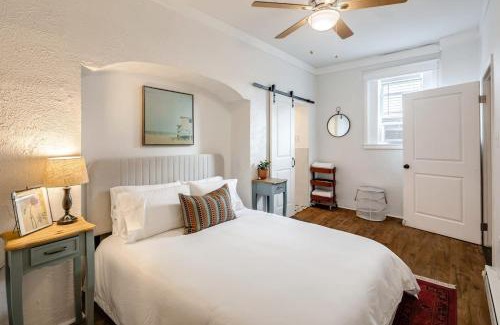 Roxborough-Manayunk Apartment | Parkside Haven - Charming 1BR Corner Property