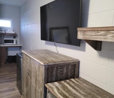 Grande Prairie Hotel | Parkside Inn