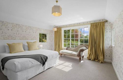 Merivale House | Parkside Oasis - Merivale