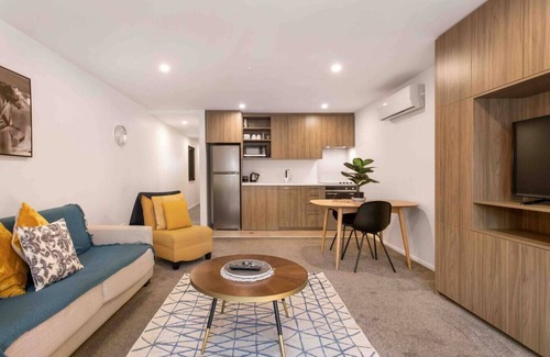 Christchurch Apartment | Parkside Retreat Near Hospital Inside 4 Avenues .