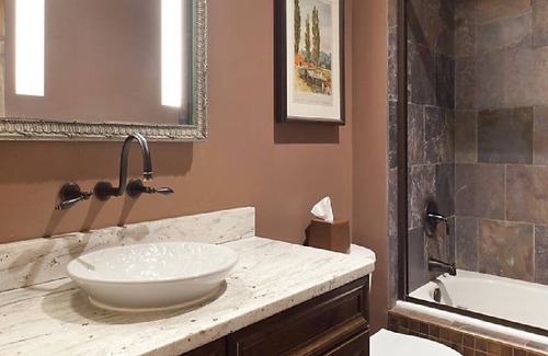 Lackey House | Parkside Williamsburg Resort -golf with friends or visit historic Williamsburg!