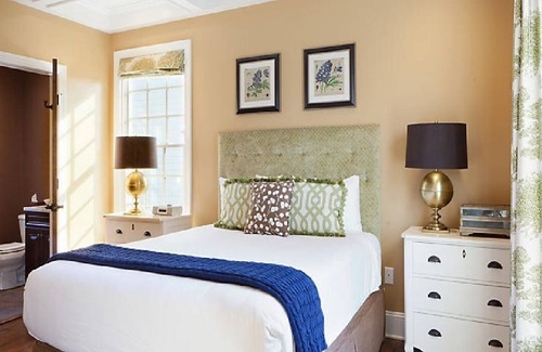 Lackey House | Parkside Williamsburg Resort -golf with friends or visit historic Williamsburg!