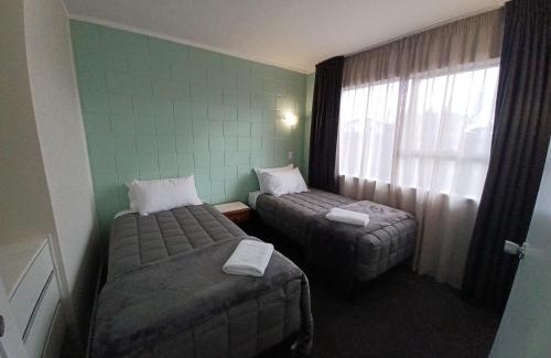 Dargaville Hotel | Parkview Motel