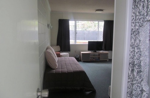 Dargaville Hotel | Parkview Motel
