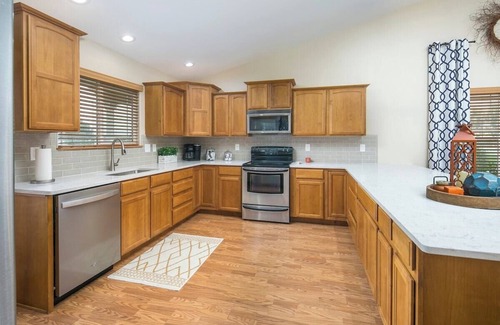 Windsor House | Parkview Retreat Summ