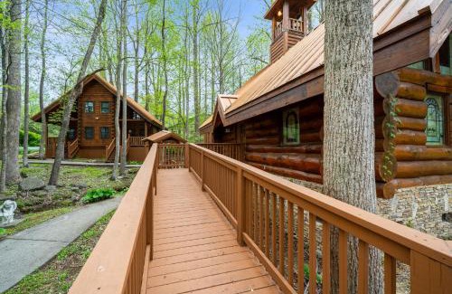 Gatlinburg - Pigeon Forge House | Parkway Treasure cabin