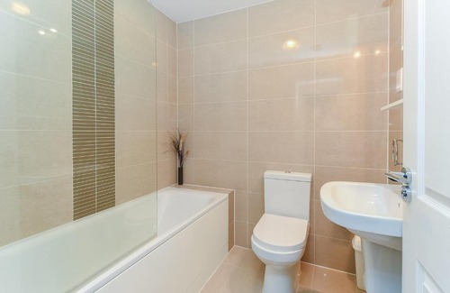 Slough Apartment | Parliament House