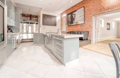 Binghamton Apartment | Parlor City Estate: Luxury Loft W/ Hot Tub & Gym