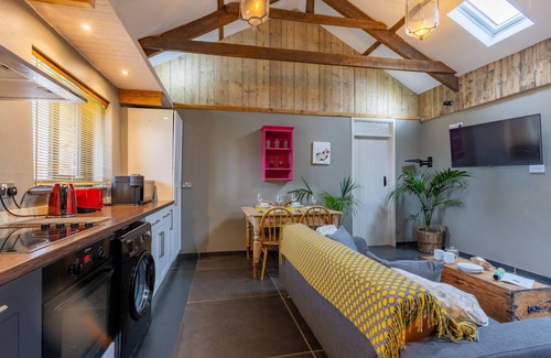Marhamchurch Apartment | Parlour Barn (Pet Friendly)