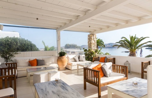 Parasporos Hotel | Paros Bay Hotel