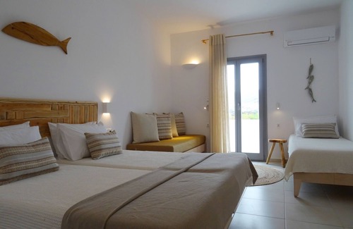 Parasporos Hotel | Paros Bay Hotel