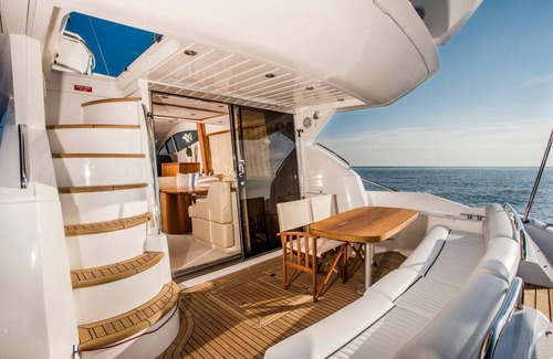 Naousa Villa | Paros Yacht - Yacht in Paros - Funseeker by Fantasia Villas