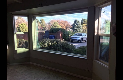 Montgomery Park House | Parqhouse open-2025-Sleeps 18-6 BD/6BA-Hottub, Lush Patios, Park w/tennis & pool