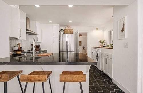 Chico House | Parquet + Hex | Amazing Location | Great View!