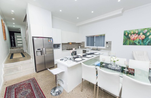 Guildford House | #Parramatta Jewel/Olympic park