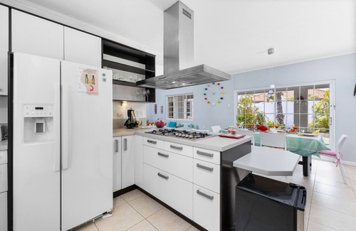 Eagle Beach Villa | Parrot Villa - Stunning vacation home near Eagle Beach