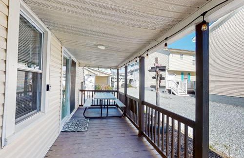 Ocean City House | Parrot Bay 25