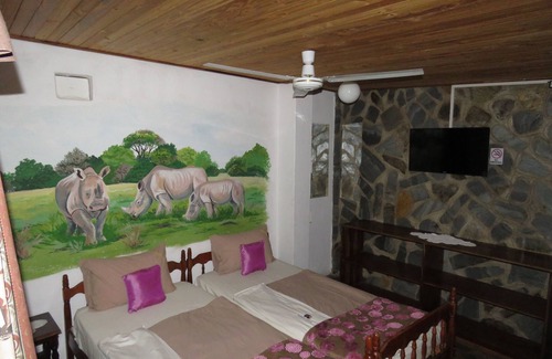 Bulawayo Cabin | Parrot Lodge