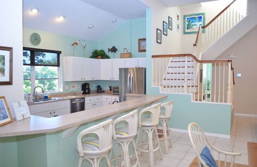 Jose's Hideaway House | Parrothead's Paradise - 4 BR House - Private Boat Dock & Brand New Heated Pool