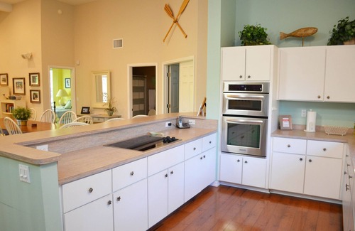 Jose's Hideaway House | Parrothead's Paradise - 4 BR House - Private Boat Dock & Brand New Heated Pool